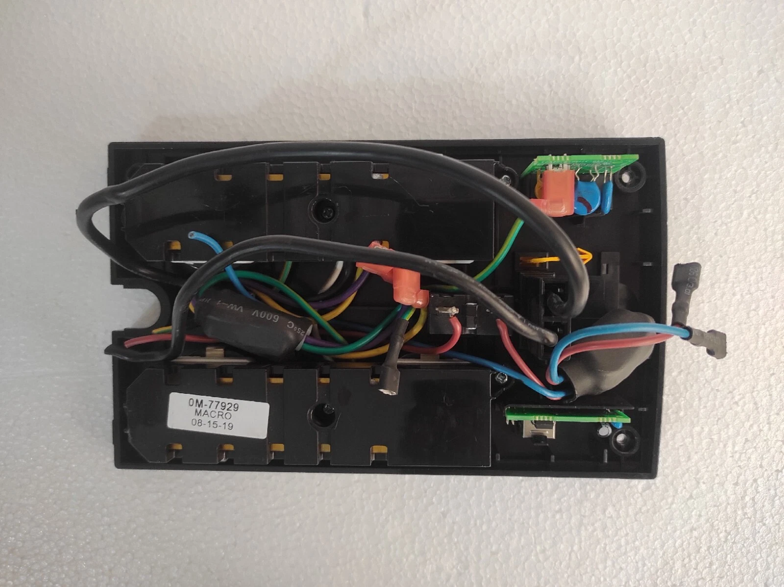 admin/uploads/uploads/apc 77929 battery backup surge protection_2.webp